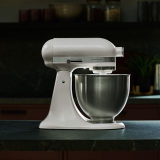 Artisan Plus 5 Qt. Tilt-Head Stand Mixer