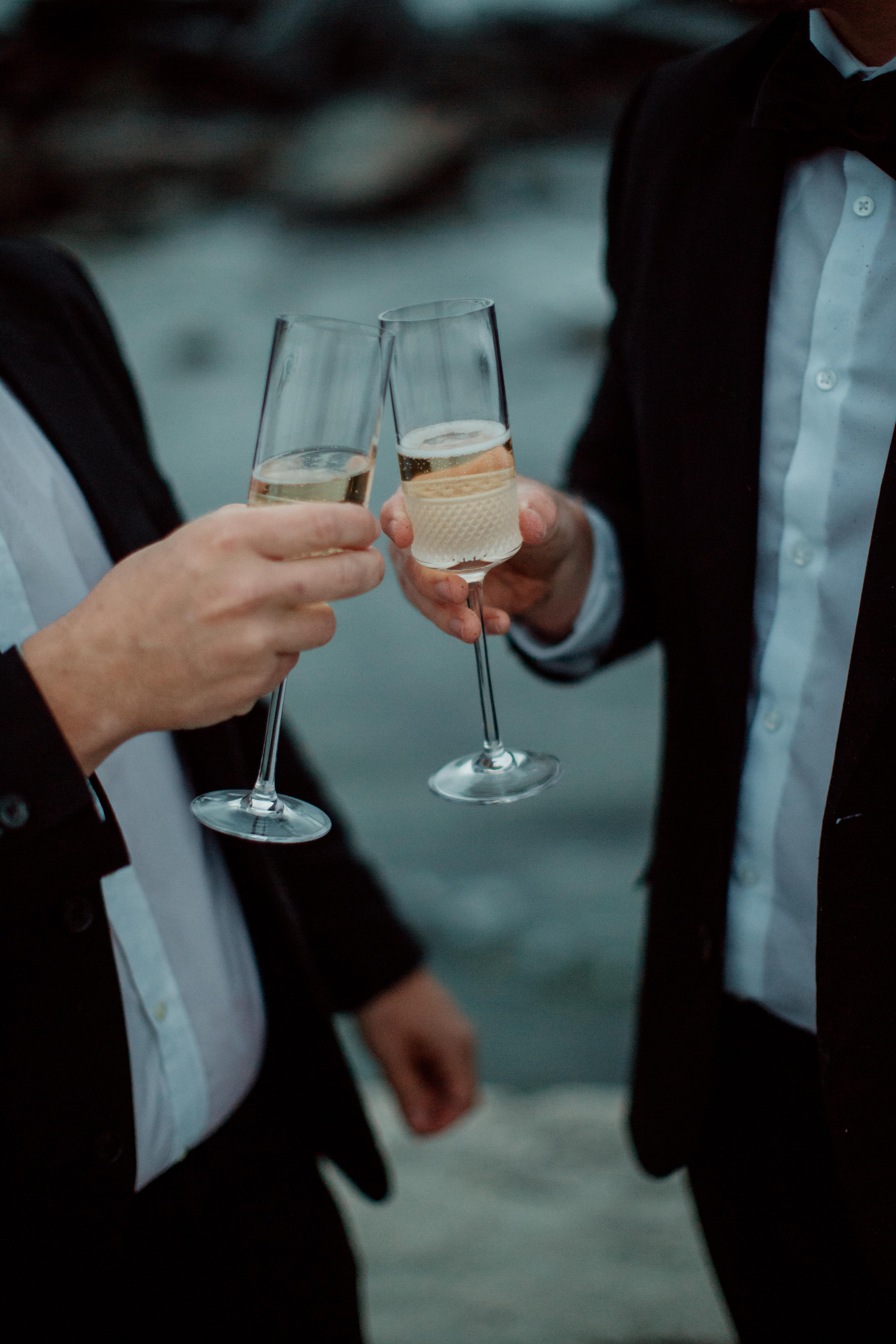 aa25b394-db8e-4fb3-b109-258ac576d17f