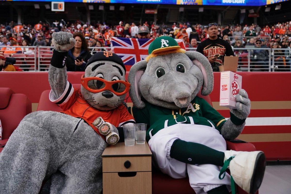 The Wedding Website of Thomas B and Marisa S