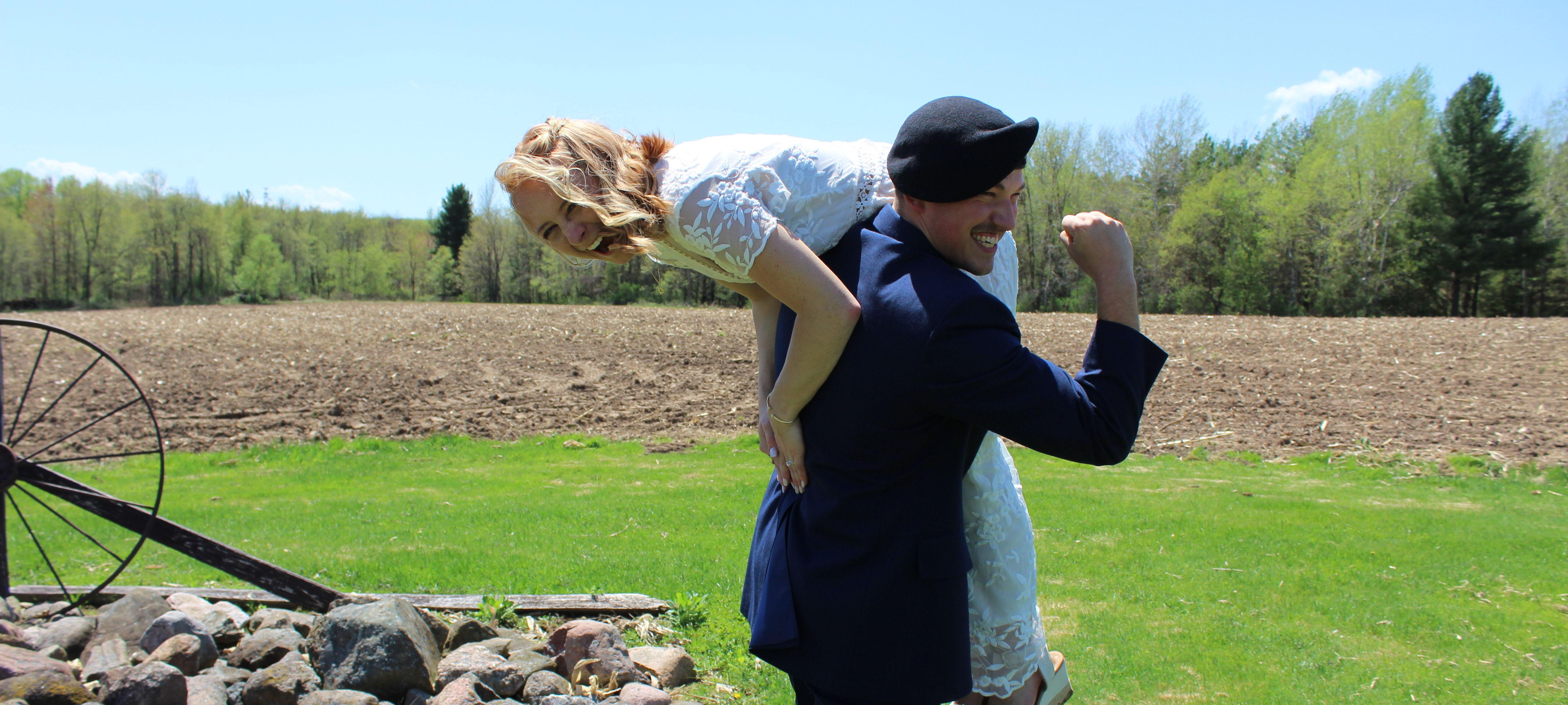 The Wedding Website of Abigail Poppy and Dane Poppy