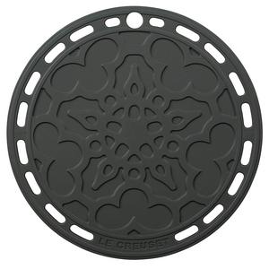Le Creuset Silicone 8" Round French Trivet, Oyster
