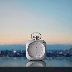 BALMUDA, The Clock | Zola