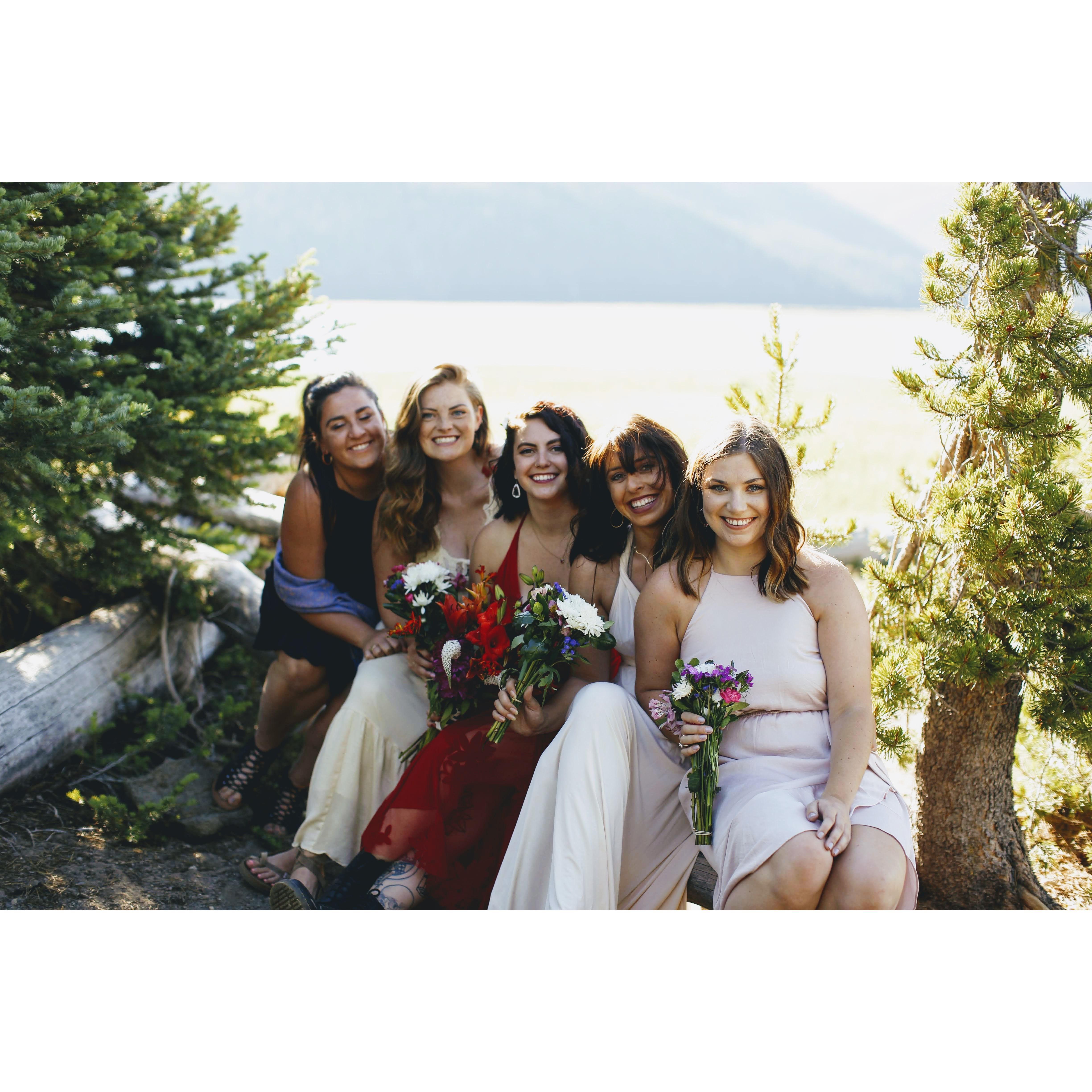 Sara's bridal party. From left to right: Laura, Hayley, Sara, Kelsey, Shayna.