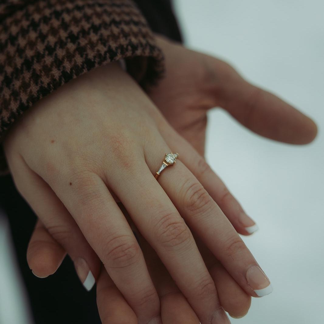 Dylan designed my ring all by himself. The only direction I gave him was that I wanted to use my Mimi’s diamond (the middle one) and I wanted a gold band.🤍