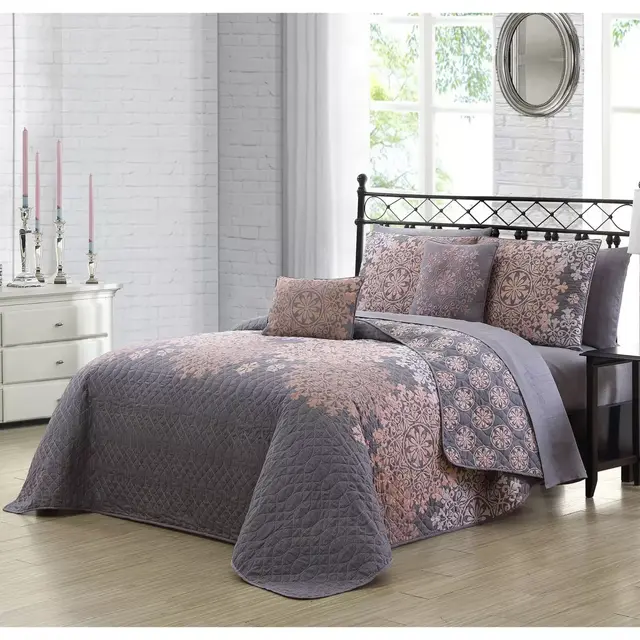 Avondale Manor Amber Reversible Queen Quilt Set in Grey/Blush
