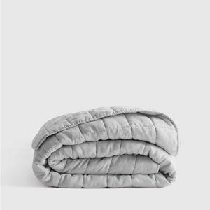 European Linen Box Quilt - Light Grey, King/Cal King