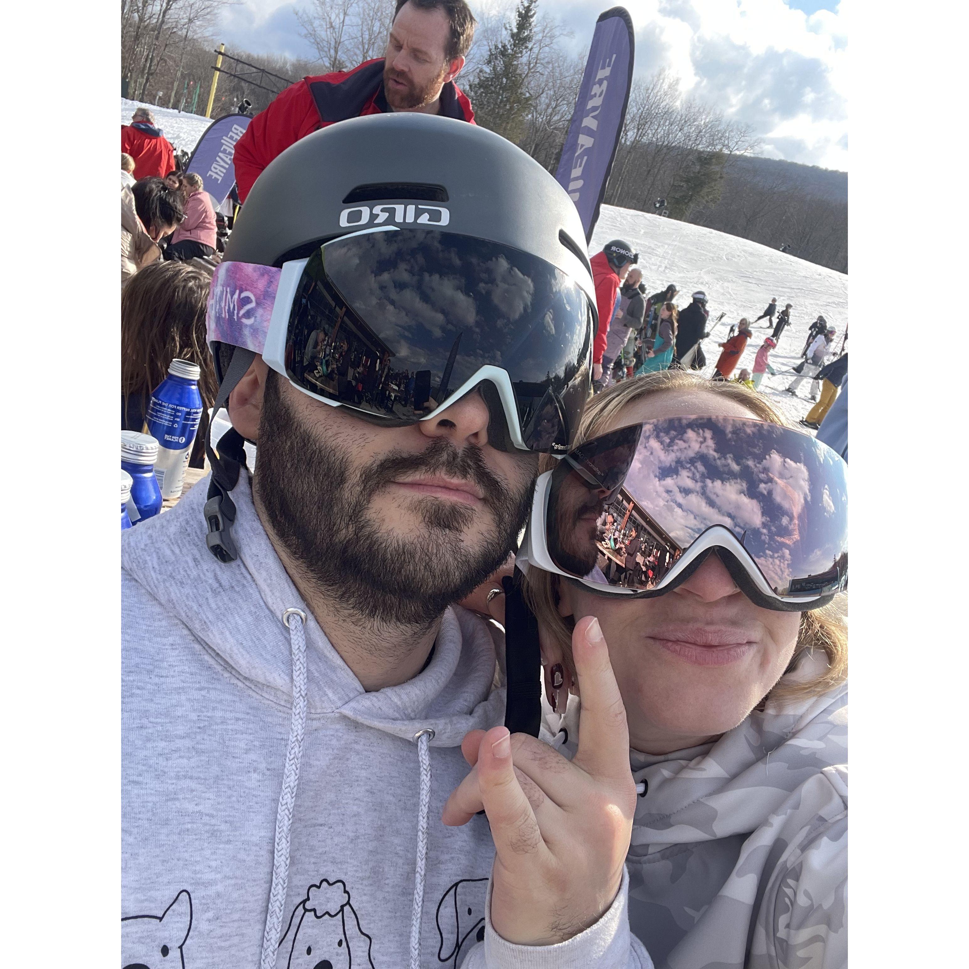 Jarrett hit some rails and Jeanette tried some jumps!