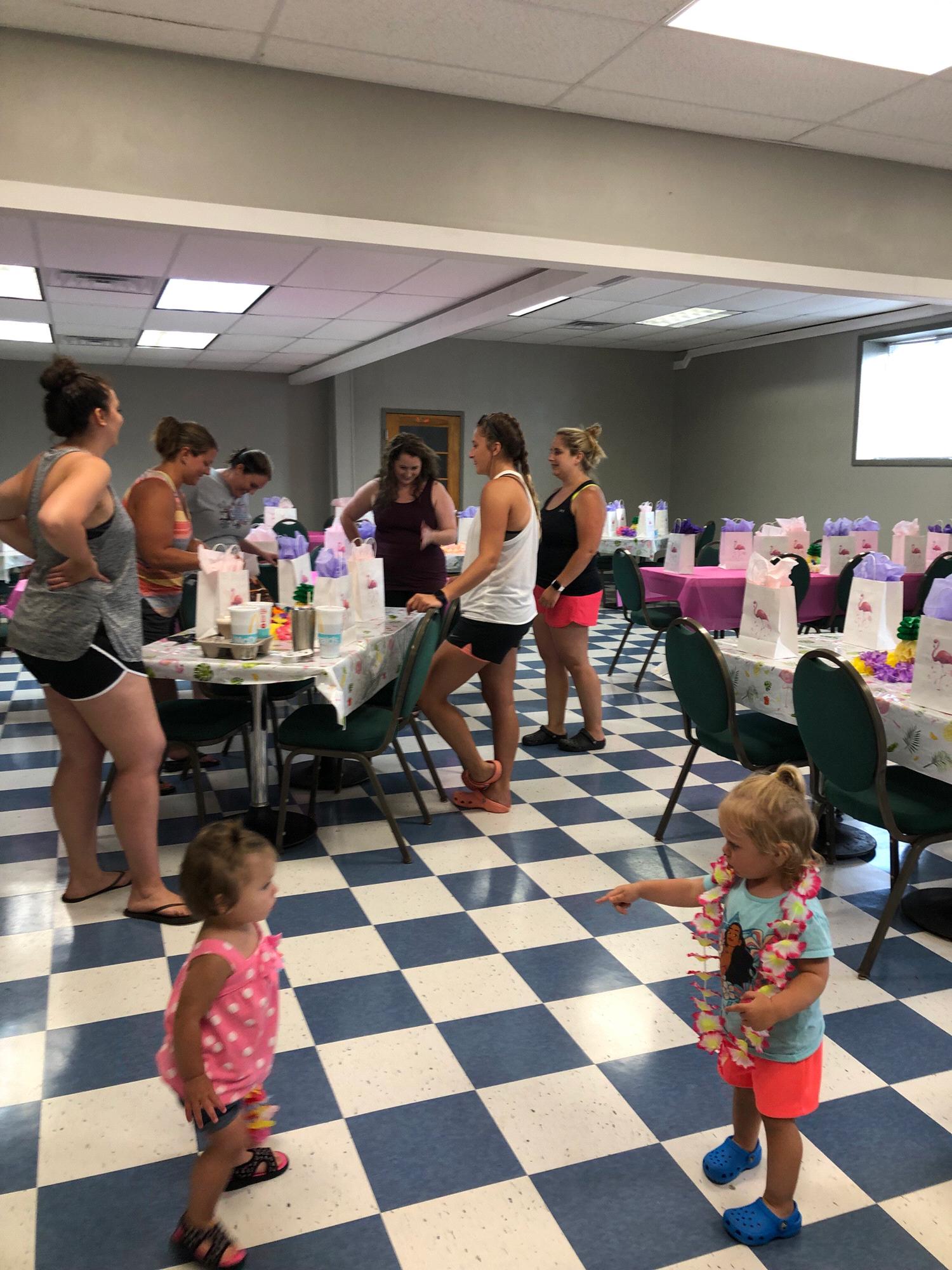 Bridal shower decorating