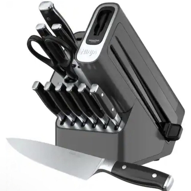 Ninja - NeverDull Premium 12-Piece Knife Block Set with Built-in Sharpener System - Black/Silver