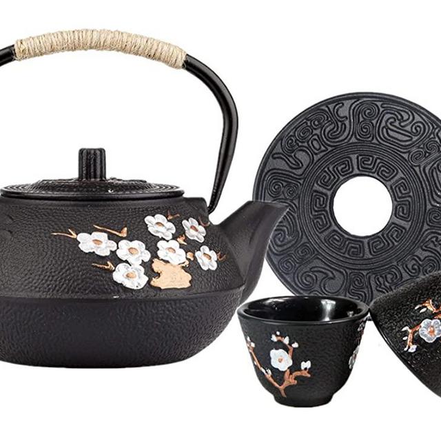 26 oz Japanese Cast Iron Teapot Cup Set Tea Kettle Maker Tetsubin with Infuser and Trivet, Black with Plum Blossom