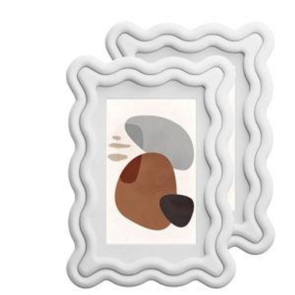White Scalloped 4x6 Frame Display