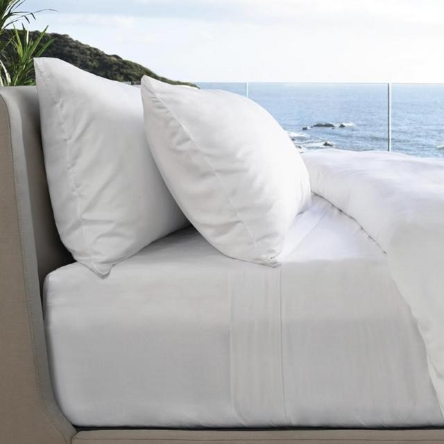 Resort Bamboo Bed Sheets in White (King)