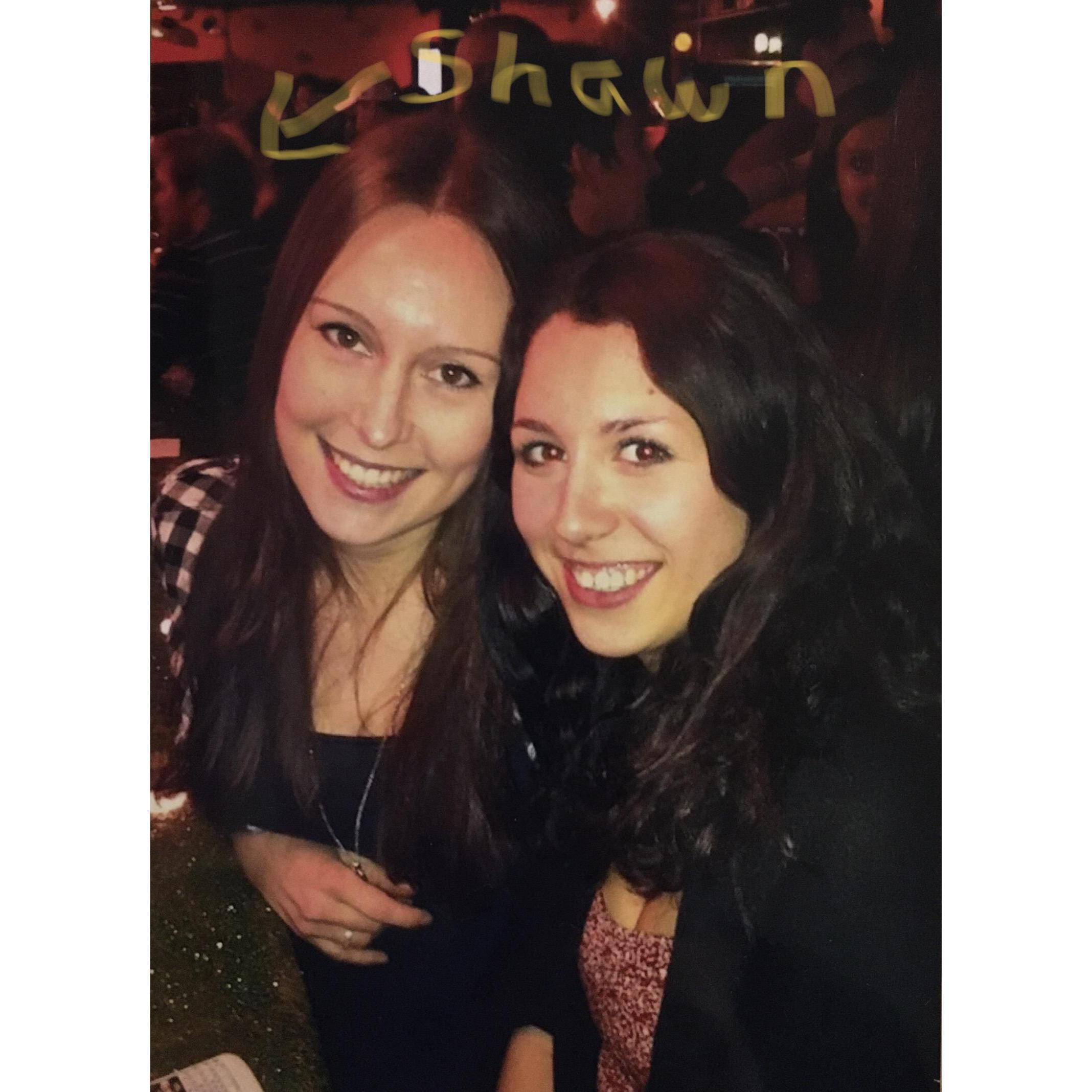 2 hours before Shawn and Elise met. Elise and her friend takes a photo with Shawn in the background.
 09. February 2013