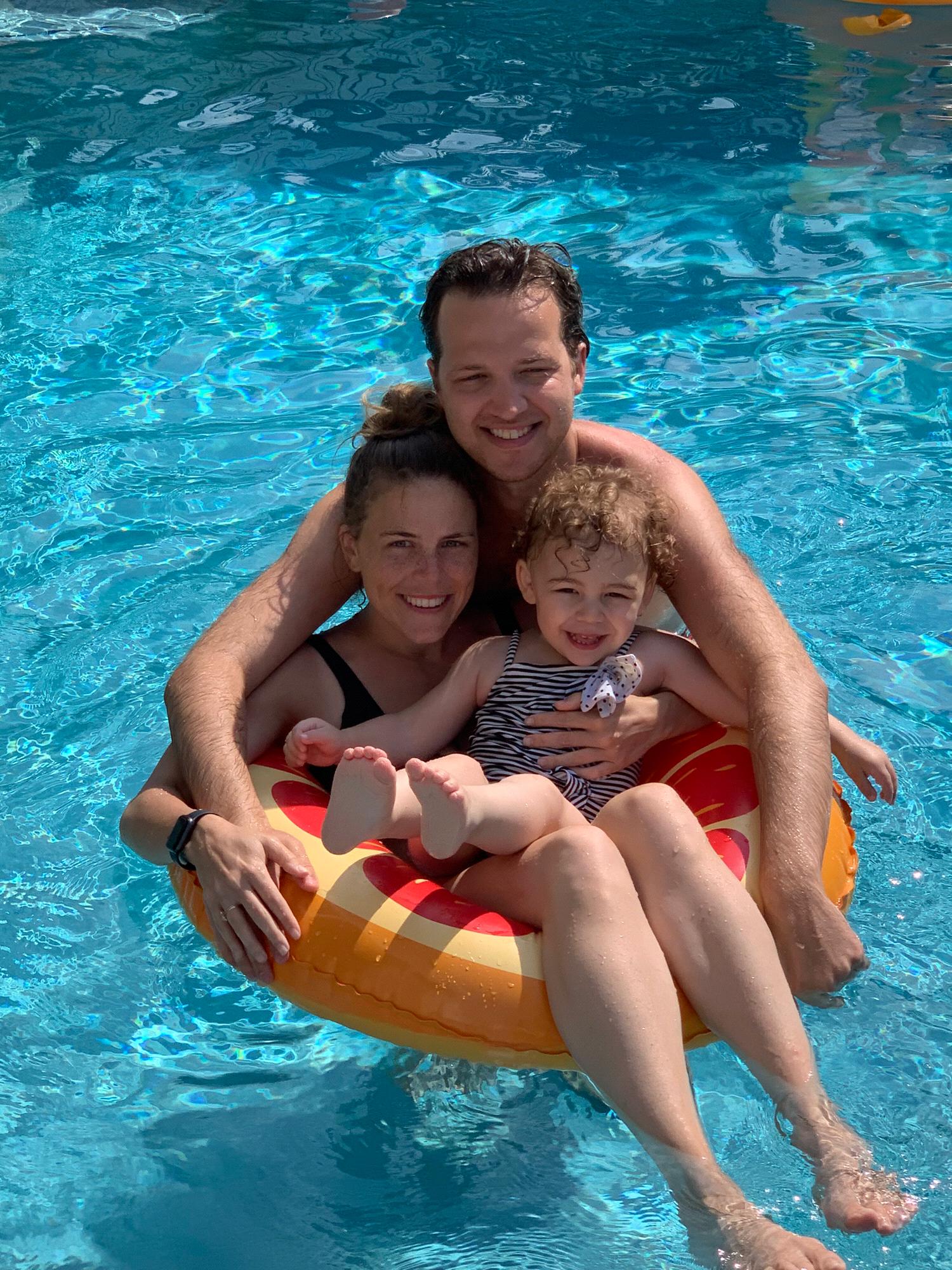 Right before Hanah and Olivia almost drowned in a 3 foot pool. 😑