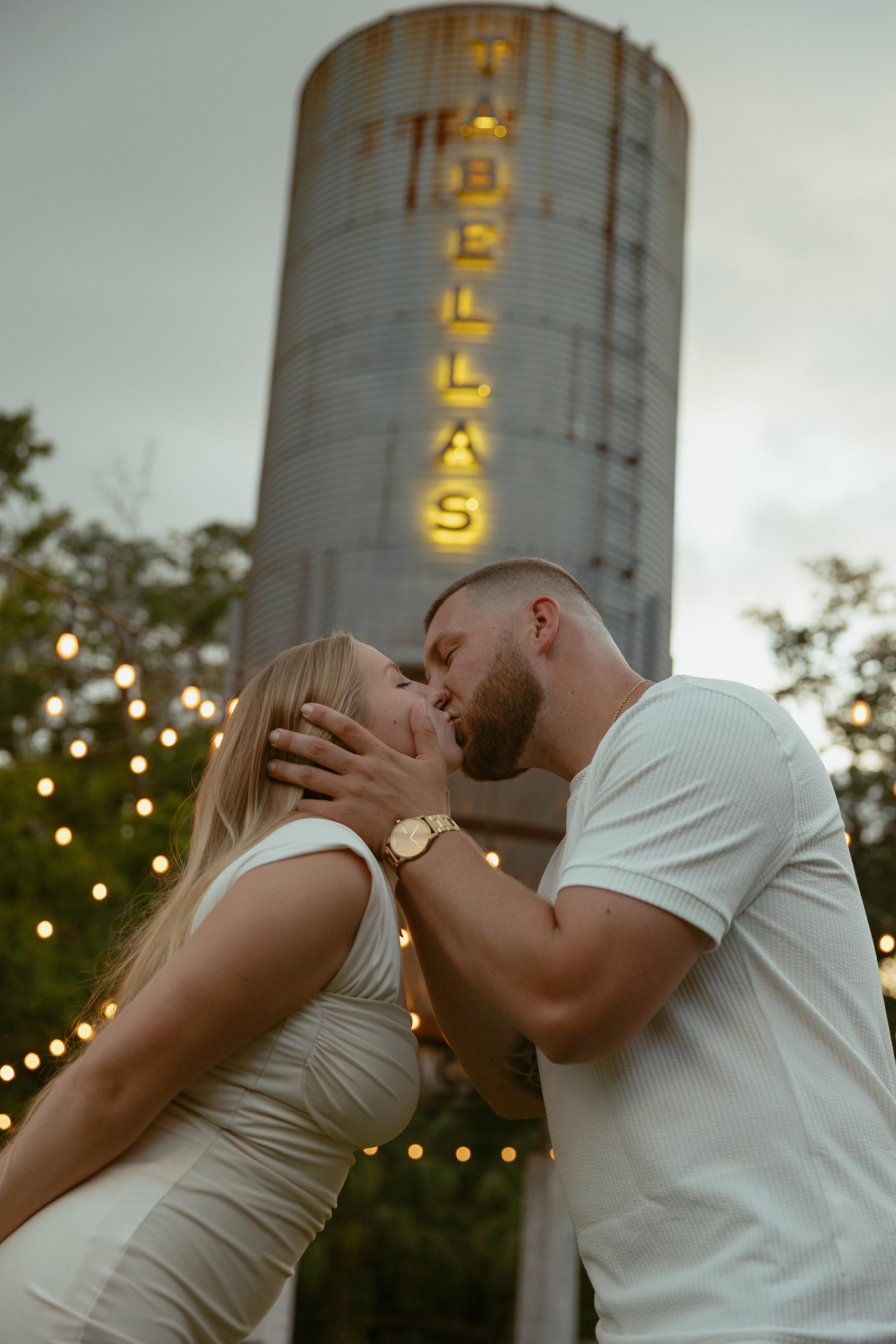 The Wedding Website of Kyleigh Dignan and Kyle Peacock