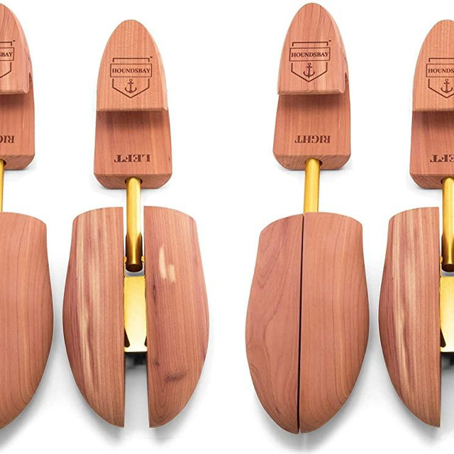 2 Pack Shoe Tree for Men, Wooden Shoe Stretcher Men, Cedar Shoe Trees for Men, Adjustable Shoe Trees for Sneakers or Boots