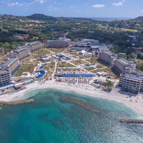 Royalton Hideaway All-Inclusive Resort in St.Lucia🏩