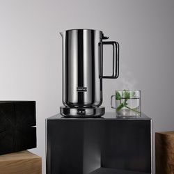 Aarke, Carbonator Pro with Co2 Cylinder | Zola