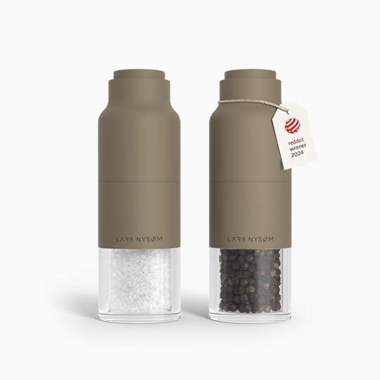 Salt and Pepper Grinder- Saleiro