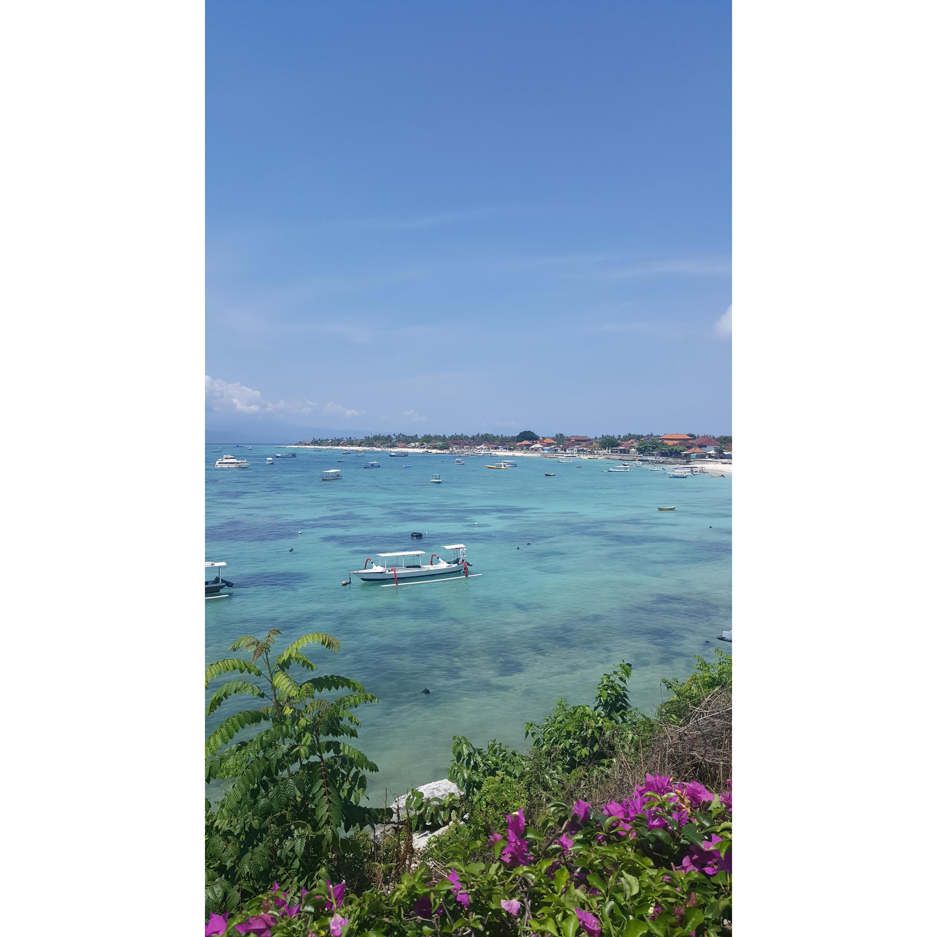 View over towards the beach by Jl. Jungutbatu