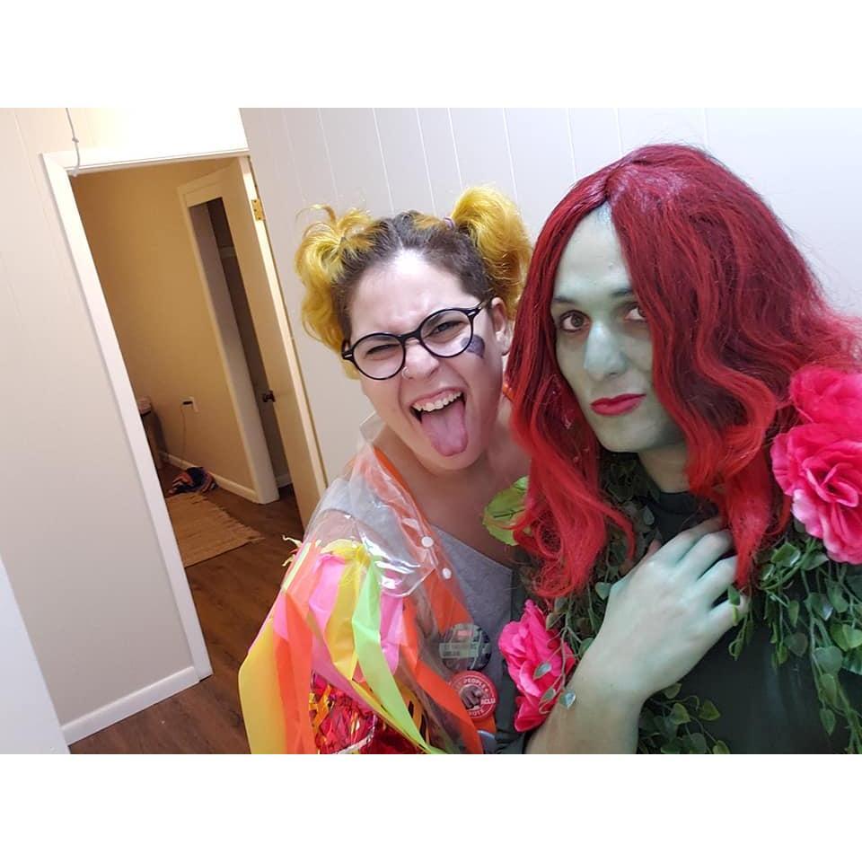 Both of our first times doing a couples costume. Poison Ivy and Harley Quinn