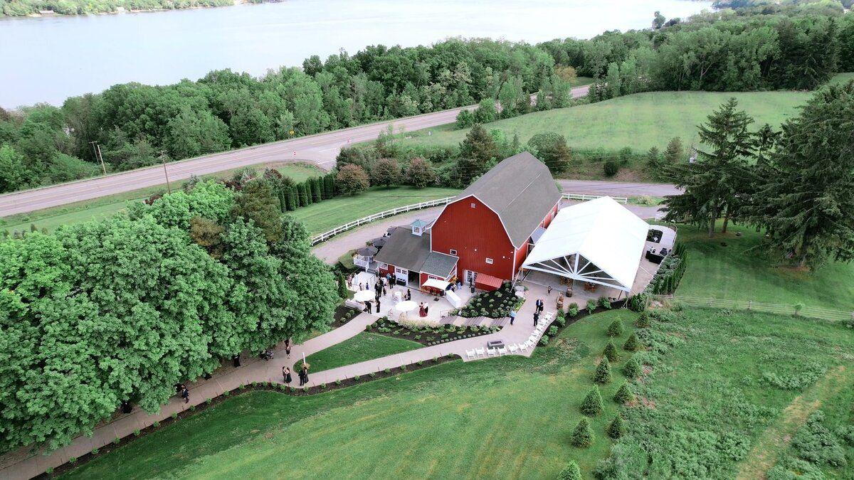 The Wedding Website of Alexa Hill and Benjamin Levenson