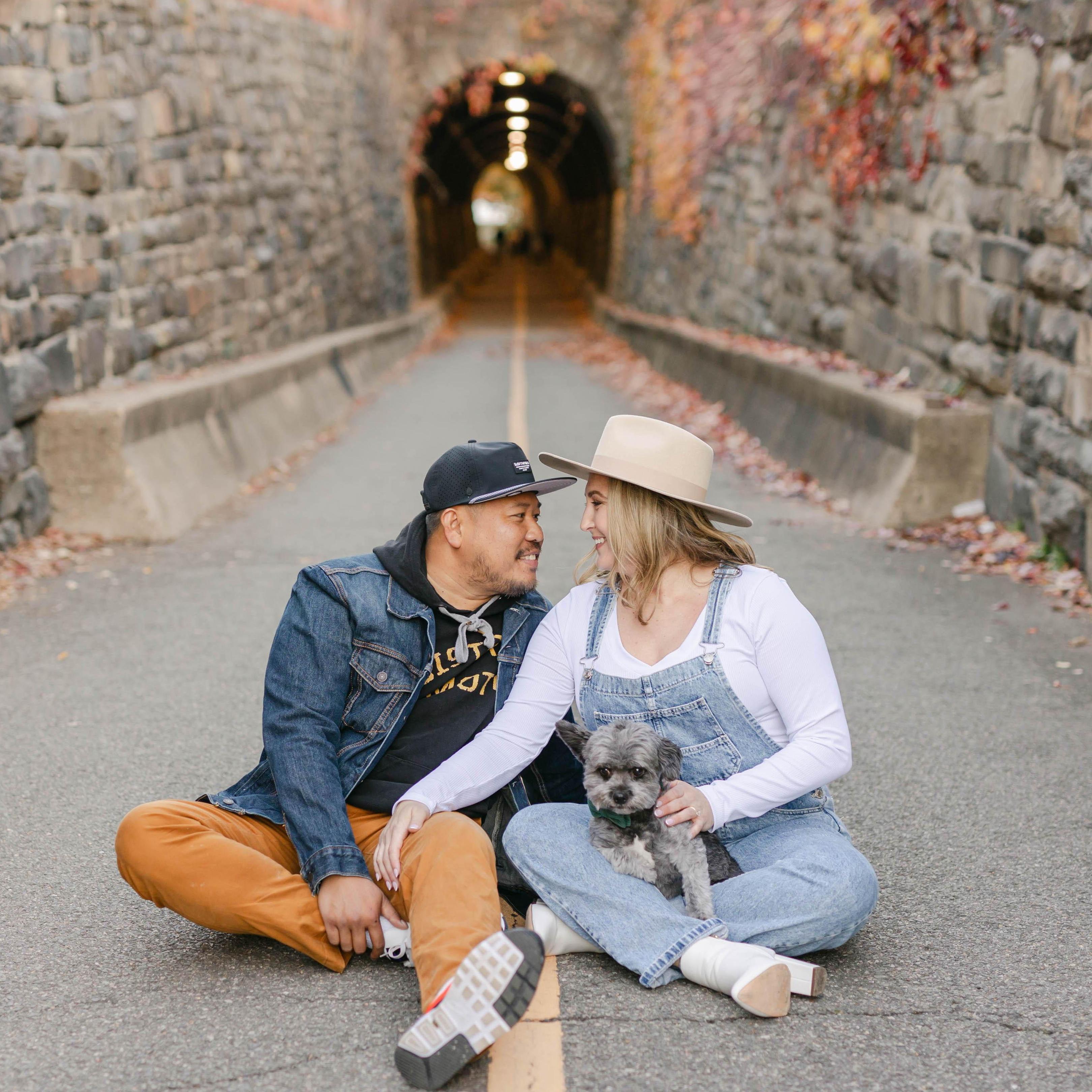 Fun engagement photo sesh in Old Town, Alexandria!