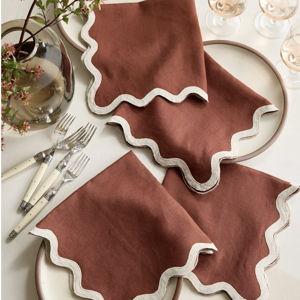 European Linen Scallop Edge Napkins (Set of 8) in Bordeaux/Flax