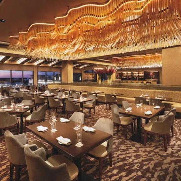 Topolino’s Terrace Disney Dinner Reservation