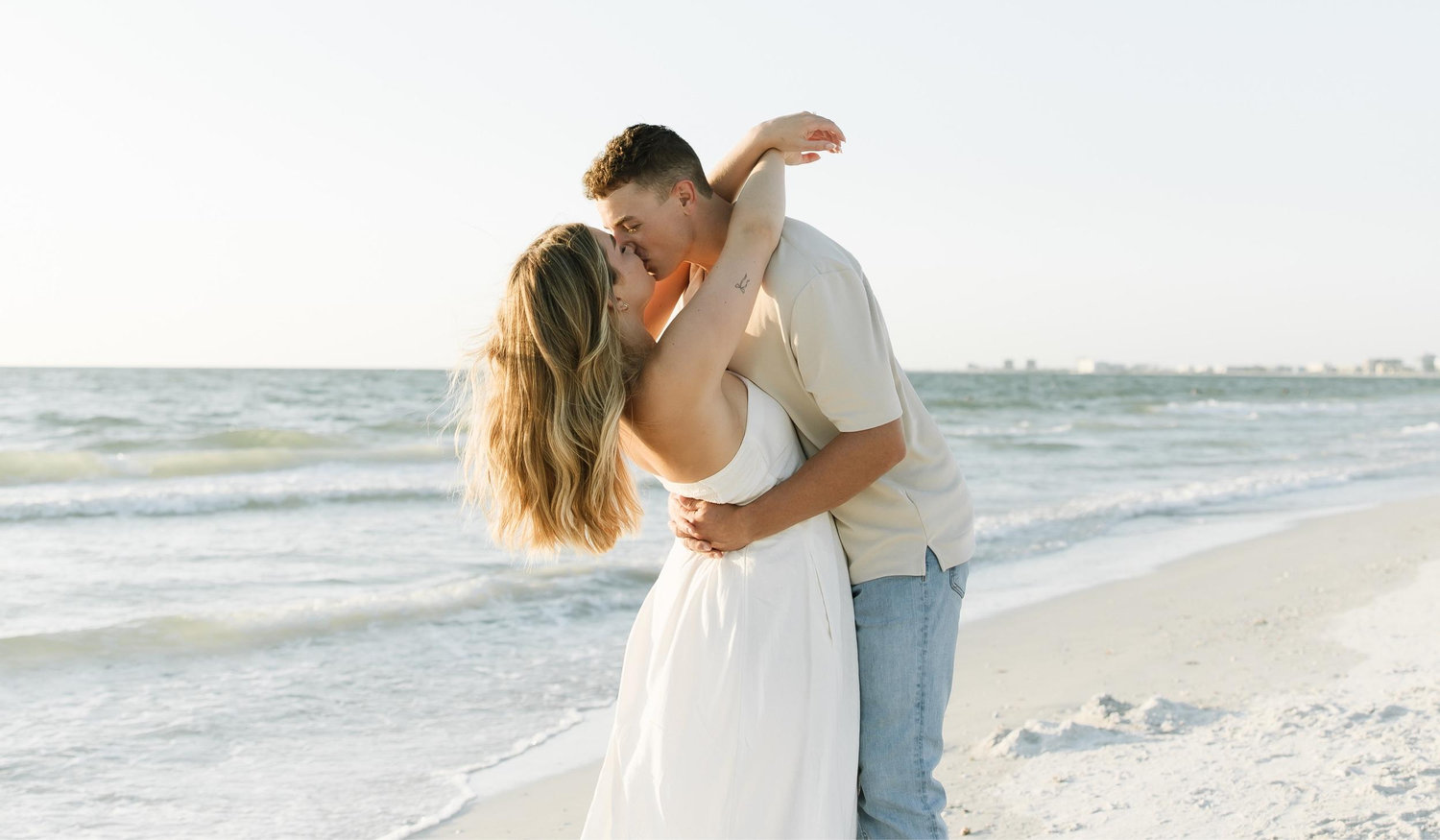 The Wedding Website of Daelynn Benitez and Zach Hendle