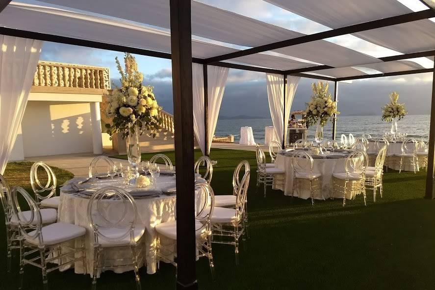 The Wedding Website of Rebecca Burciaga and Antonio Reyes