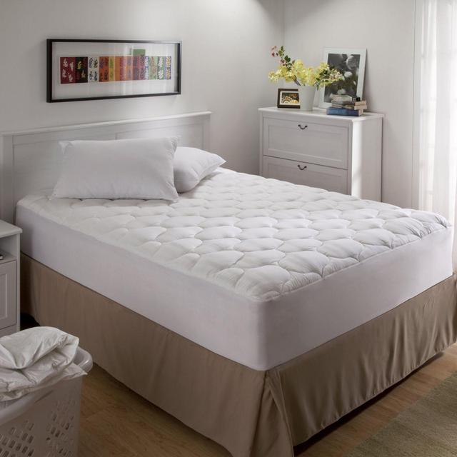 Bedding Essentials Microfiber King Mattress Pad in White