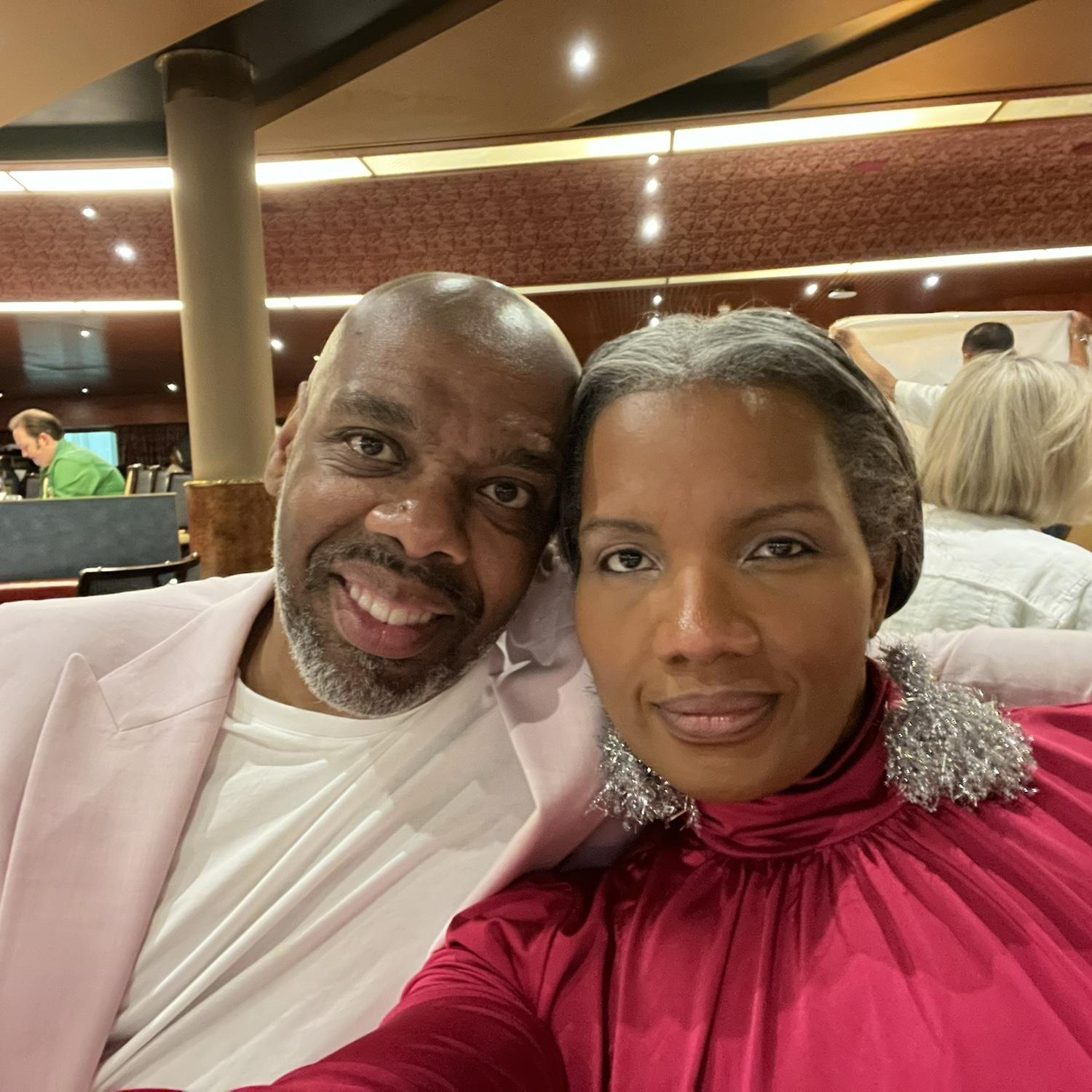 Dinner date on a cruise ship.