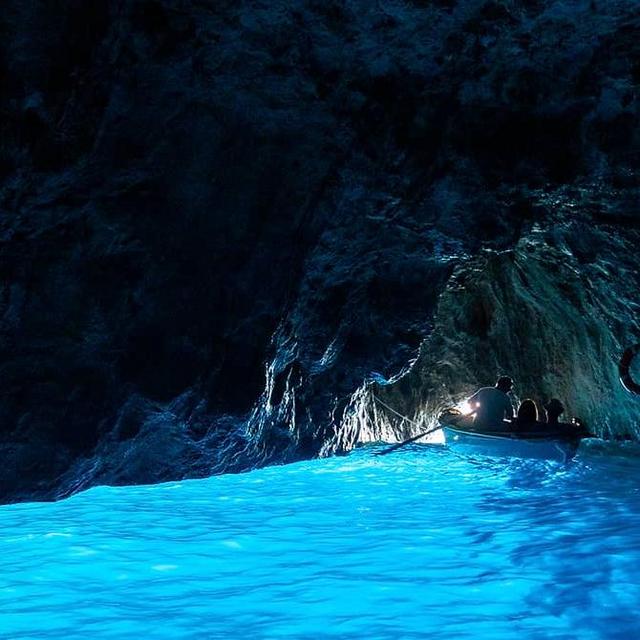 Boat Tour to the Blue Grotto in Capri