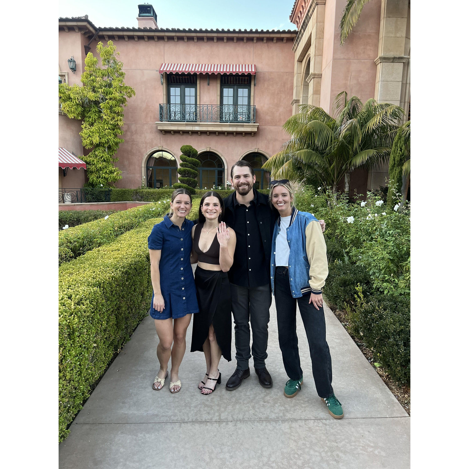 Kelley and Emily (Brodie's amazing sisters) helped Brodie out with the proposal!