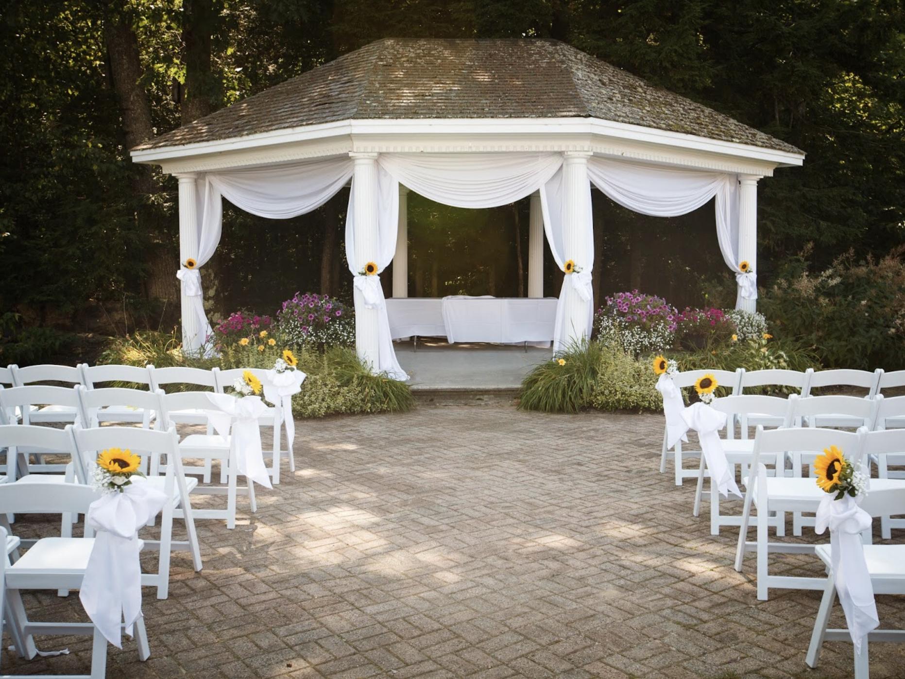 The Wedding Website of Jordan Livingston and Terrance Dunn