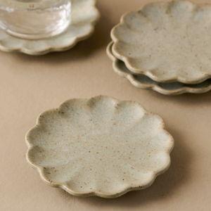 Scalloped Edge Stoneware Coaster Set