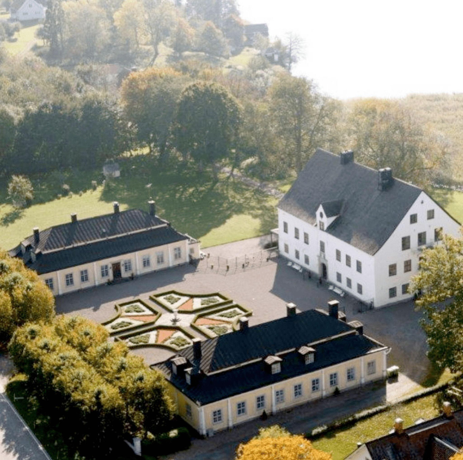 The Wedding Website of Matilda Ljunglöf and Edvin Lindhout