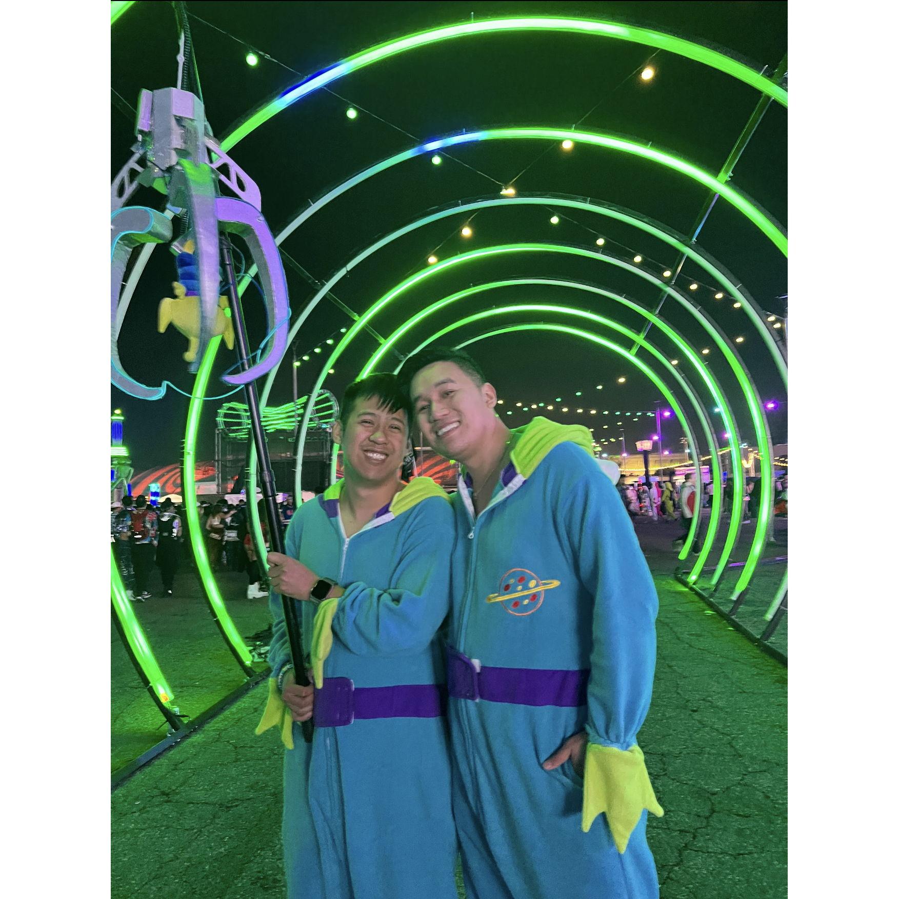 Countdown EDM festival. George made the claw totem!

He got lots of compliments!