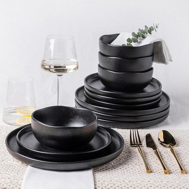 TheTerra Ceramic Dinnerware Sets for 4, 12 Pieces Porcelain Lightweight Plates and Bowls Sets, Scratch Resistant Dish Set, Oven & Microwave & Dishwasher Safe, Black