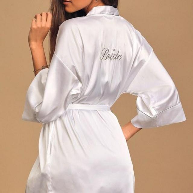 Kiss The Bride White Embroidered Satin Short Robe