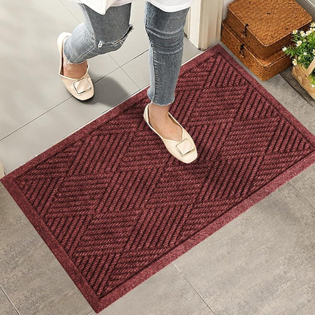 HIYARD Sturdy Front Door Mat, Absorbent Muddy Dirt Resist Welcome Door Mats Outdoor Indoor, Stain and Fade Resistant, Non-Slip Rubber Backing Low Profile Doormat for Entryway, 30×17, Red