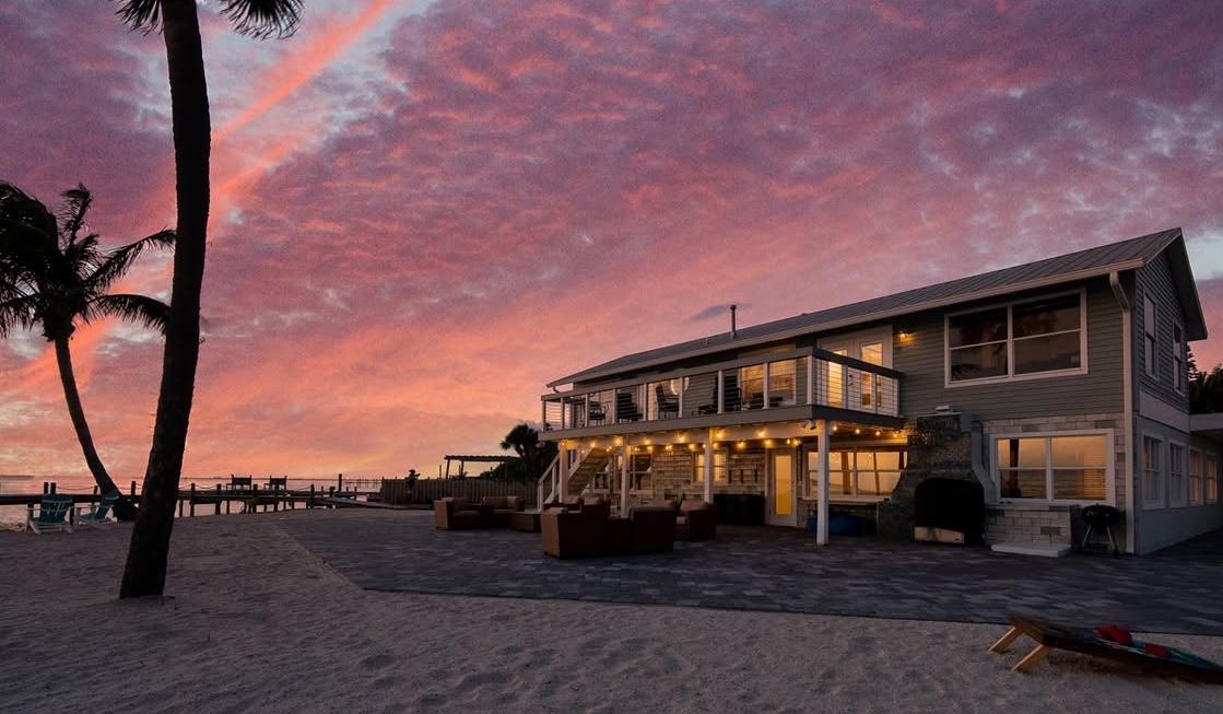 The Wedding Website of Lauren Sutton and Jeremy Convery