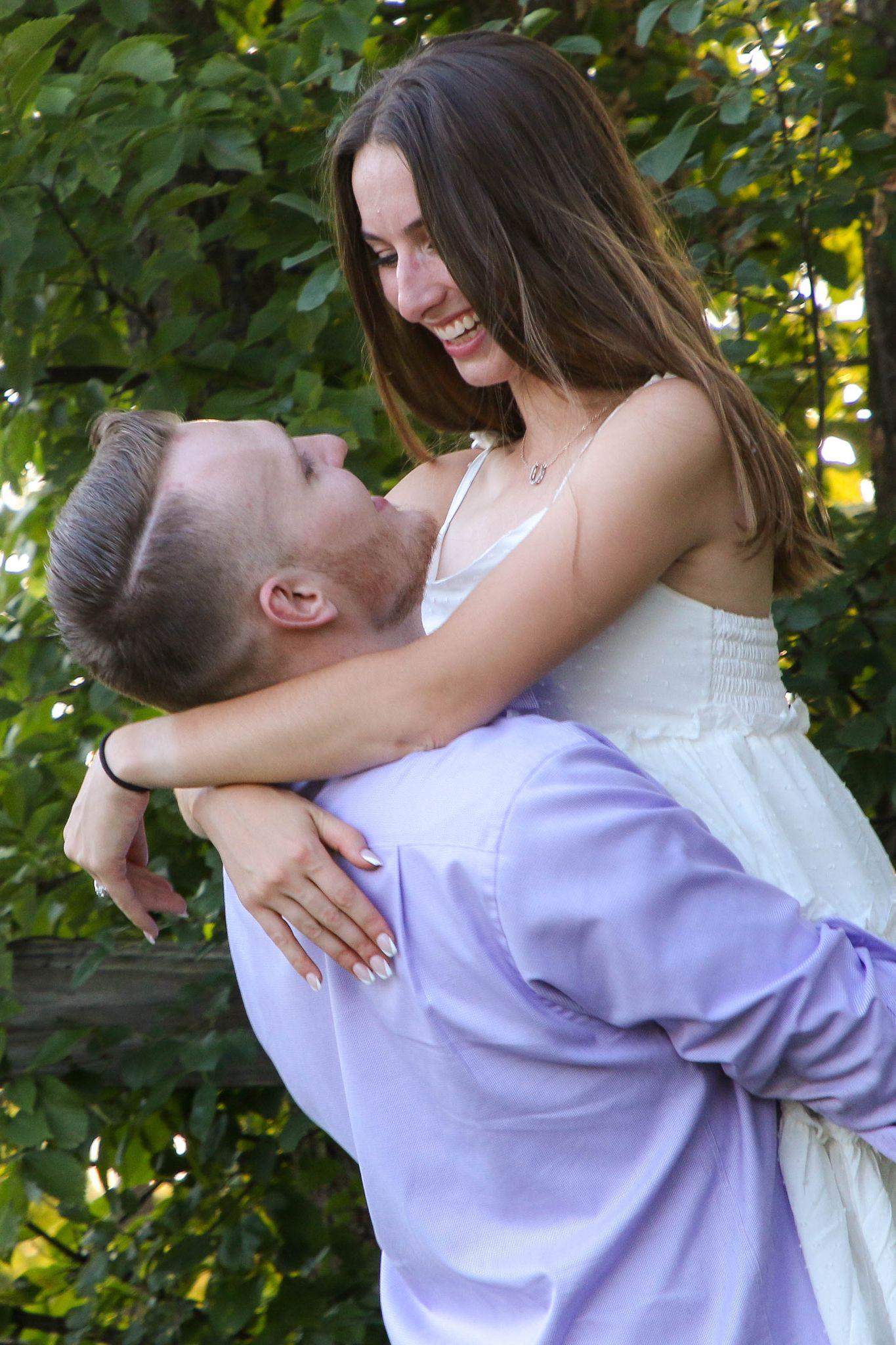 The Wedding Website of Julia Heller and Tristan Mckinnon
