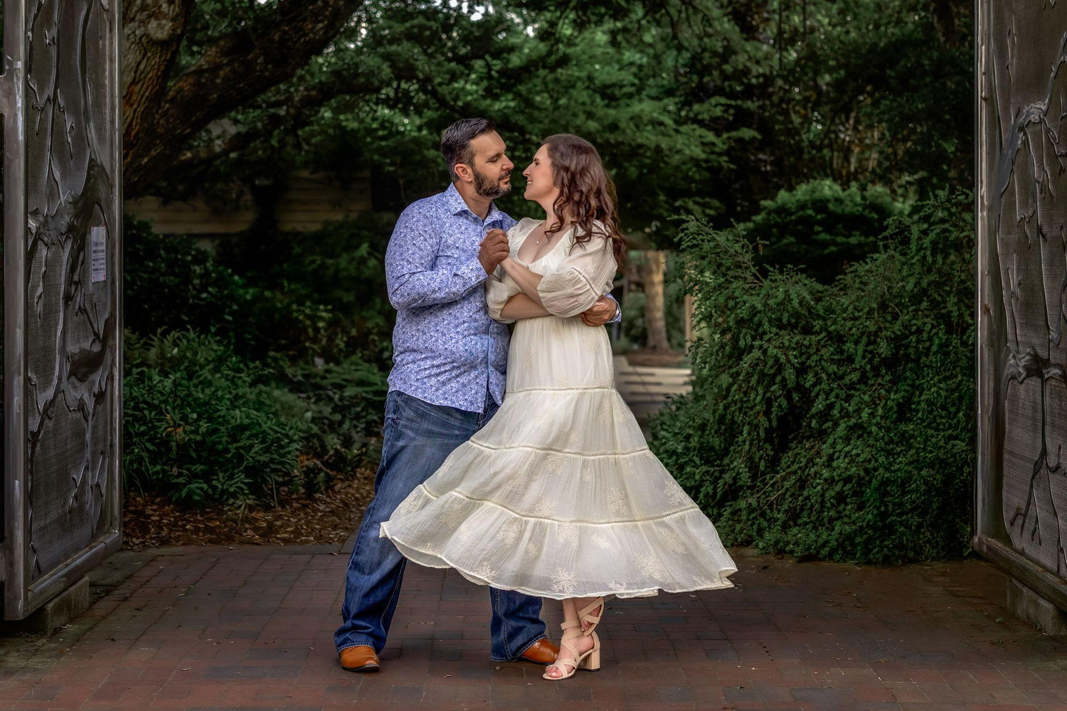 The Wedding Website of Lauren Landry and Luis Mendonca