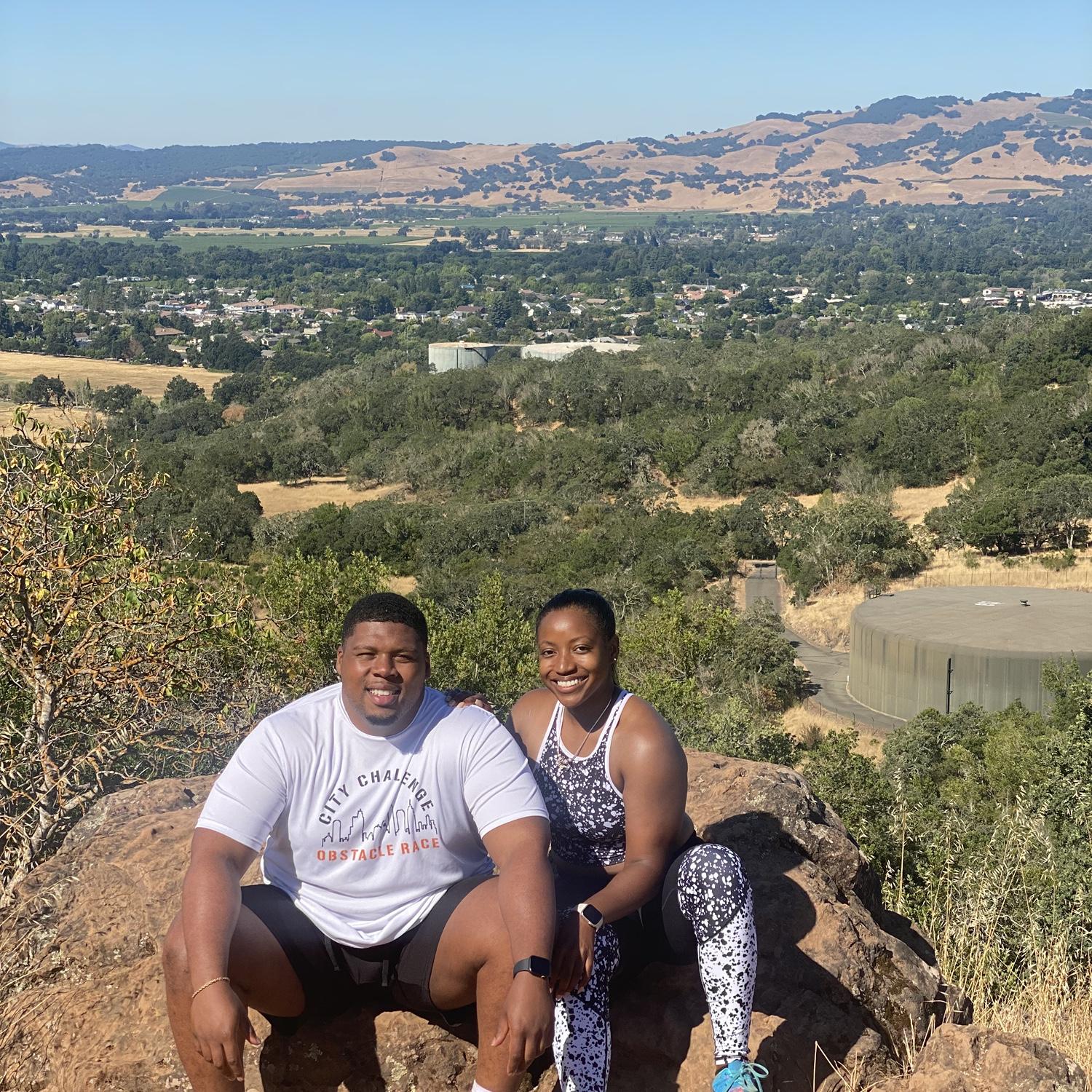 The two traveled to the state of California and couldn't miss out on capturing this view.