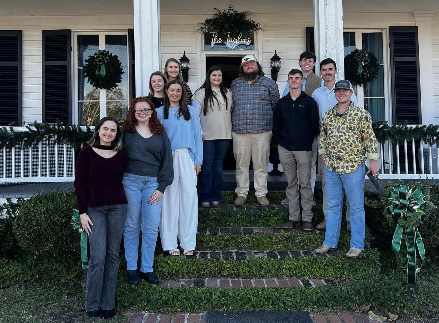 The Wedding Website of Ellie Hunter and Hunter Taylor