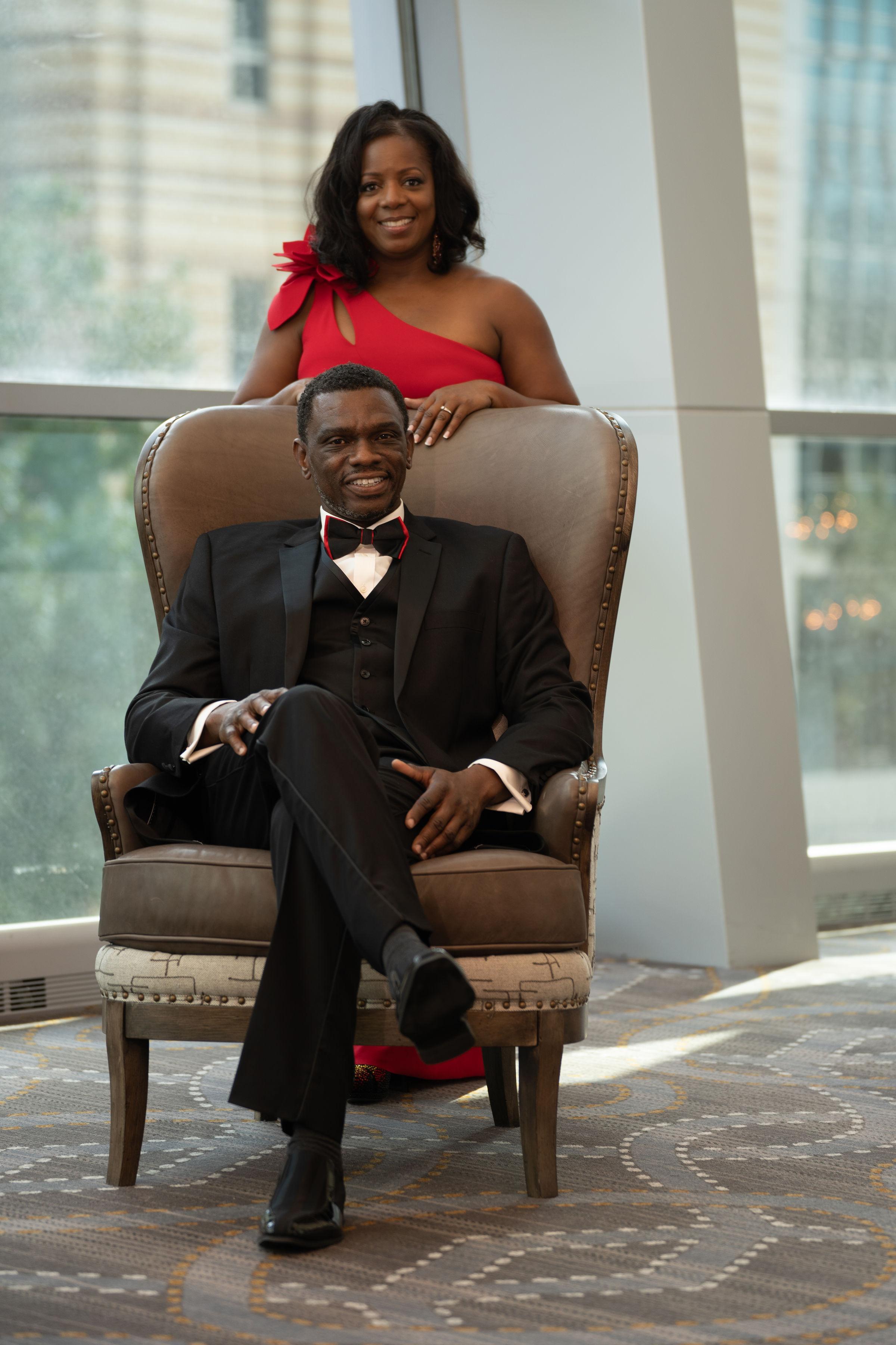 The Wedding Website of Lesley Rhodes and Deon Maroney