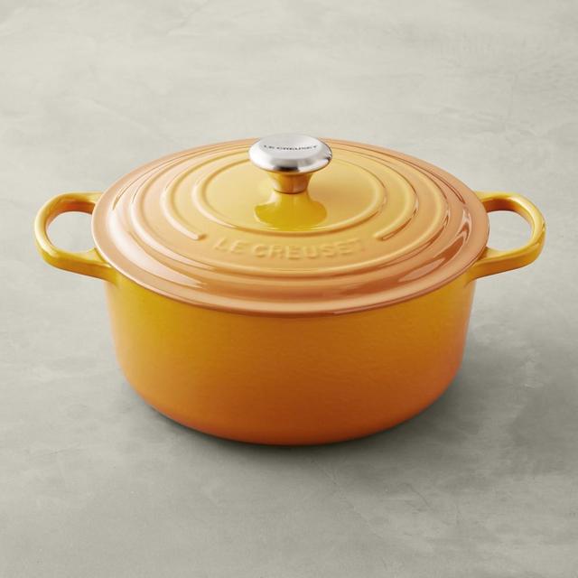 Le Creuset Signature Oven, 5 1/2-Qt., Nectar