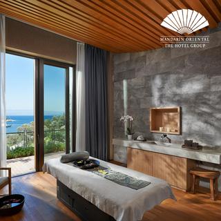 Mandarin Oriental Hotel & Spa $100 Gift Card